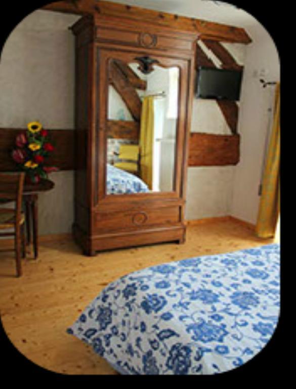 Le Lavoir Bed & Breakfast Peintre Bilik gambar